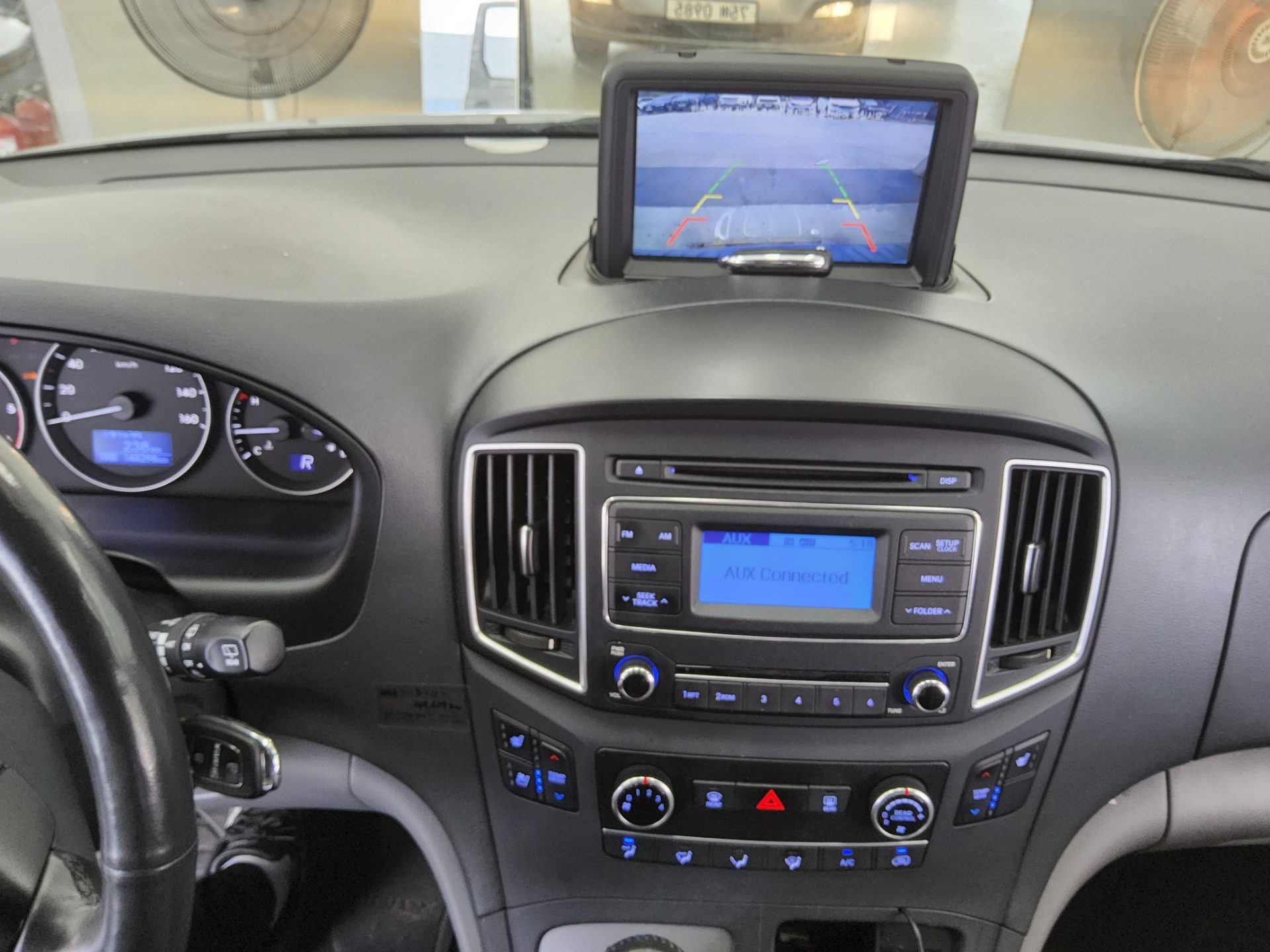 2019 - hyundai grand starex