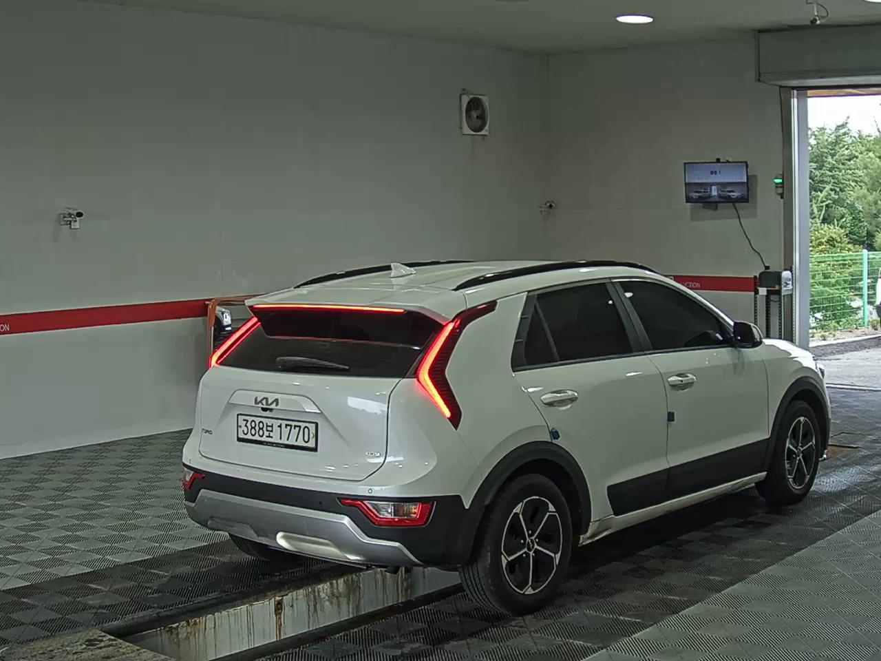 2022 - kia niro