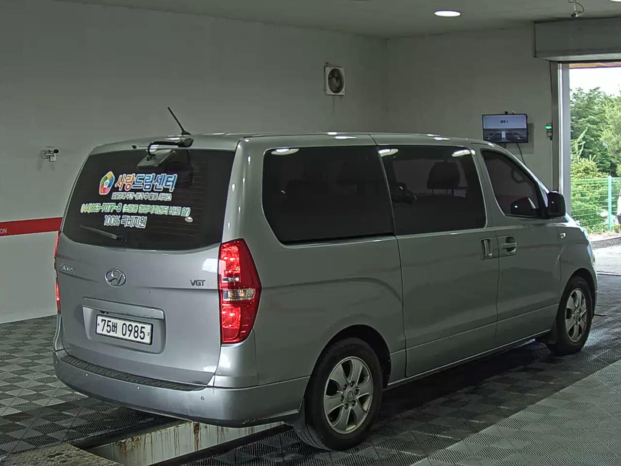 2019 - hyundai grand starex