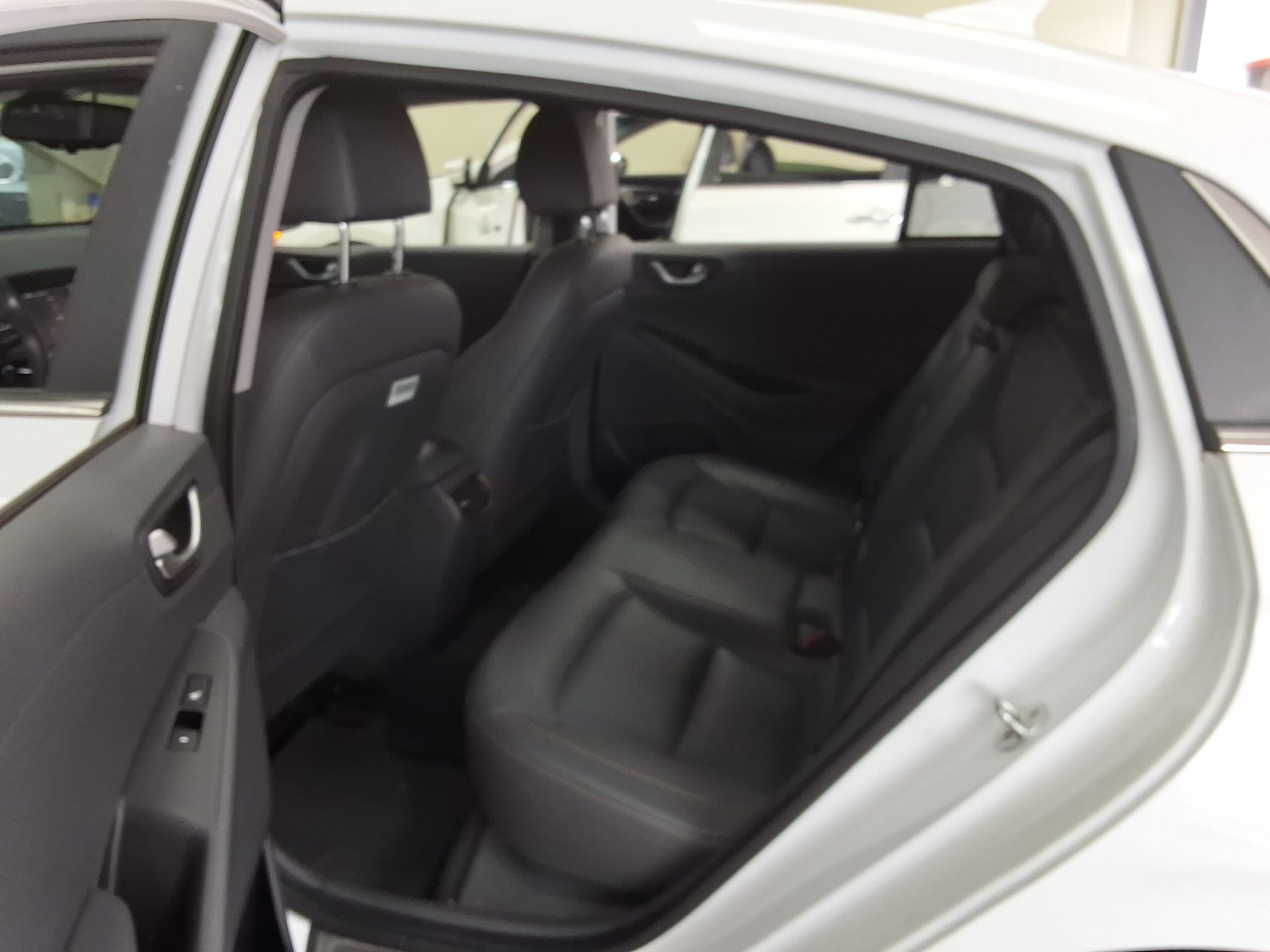 2019 - hyundai ioniq