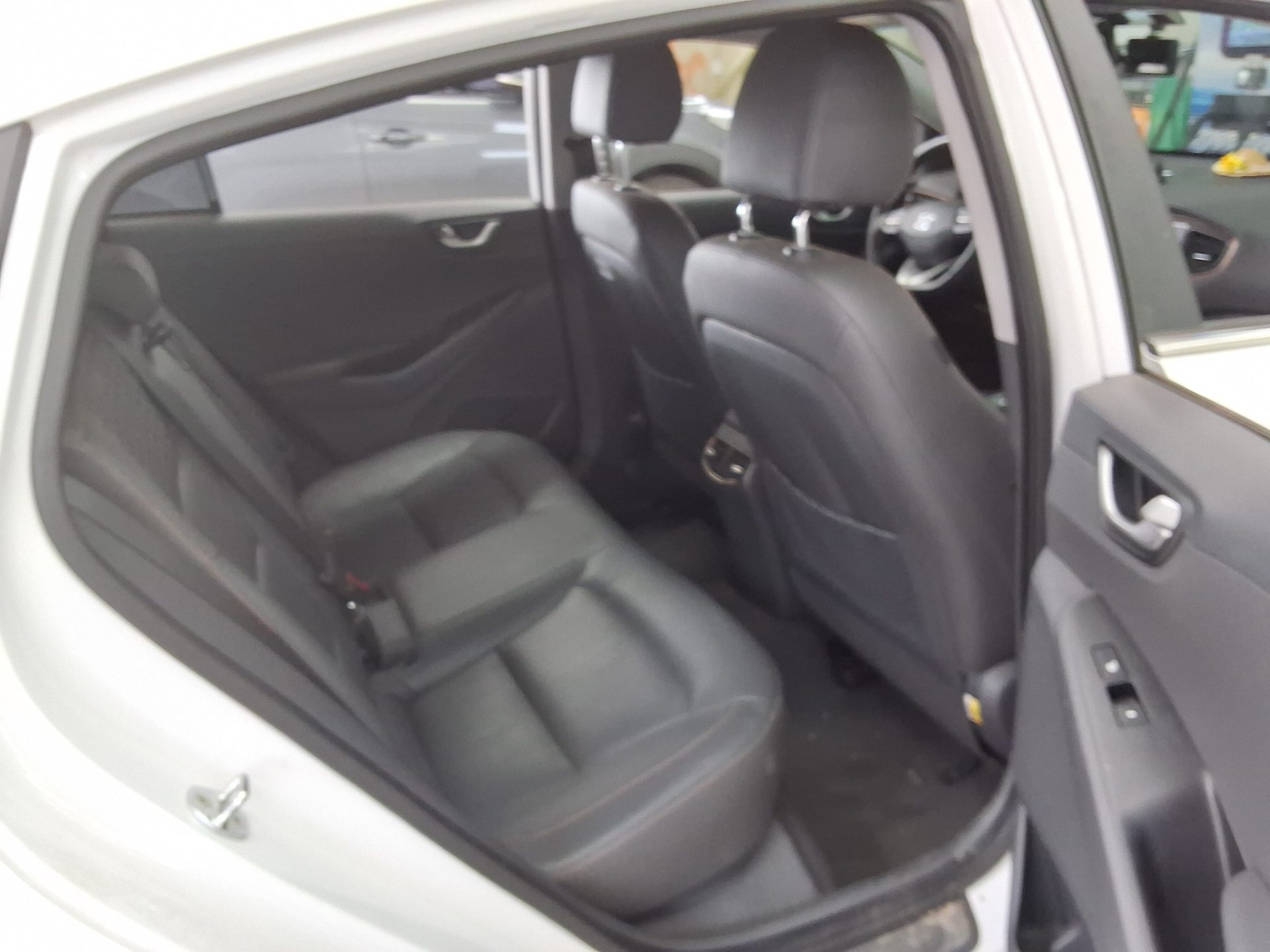 2019 - hyundai ioniq