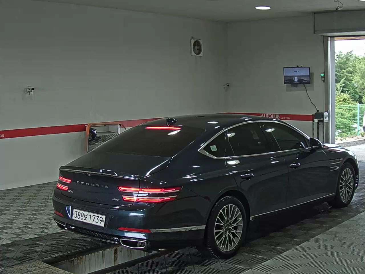 2022 - genesis g80