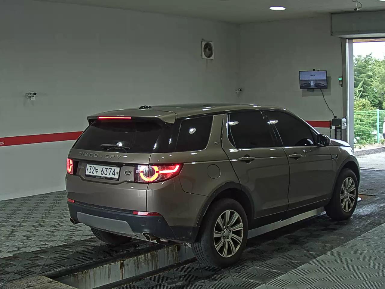 2016 - land rover discovery
