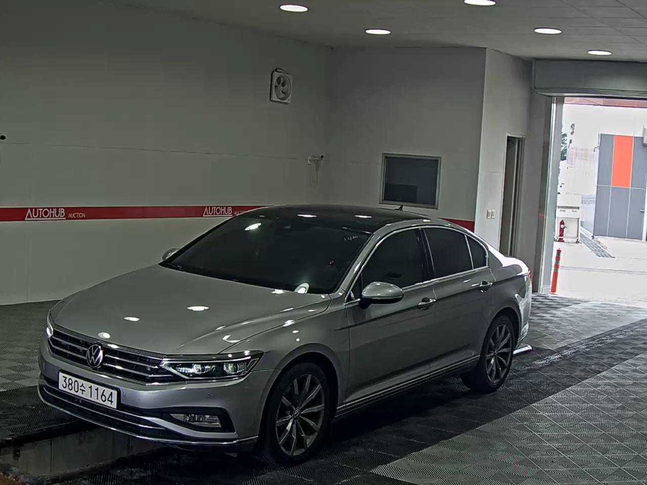 VOLKSWAGEN PASSAT (8TH GEN) TDI