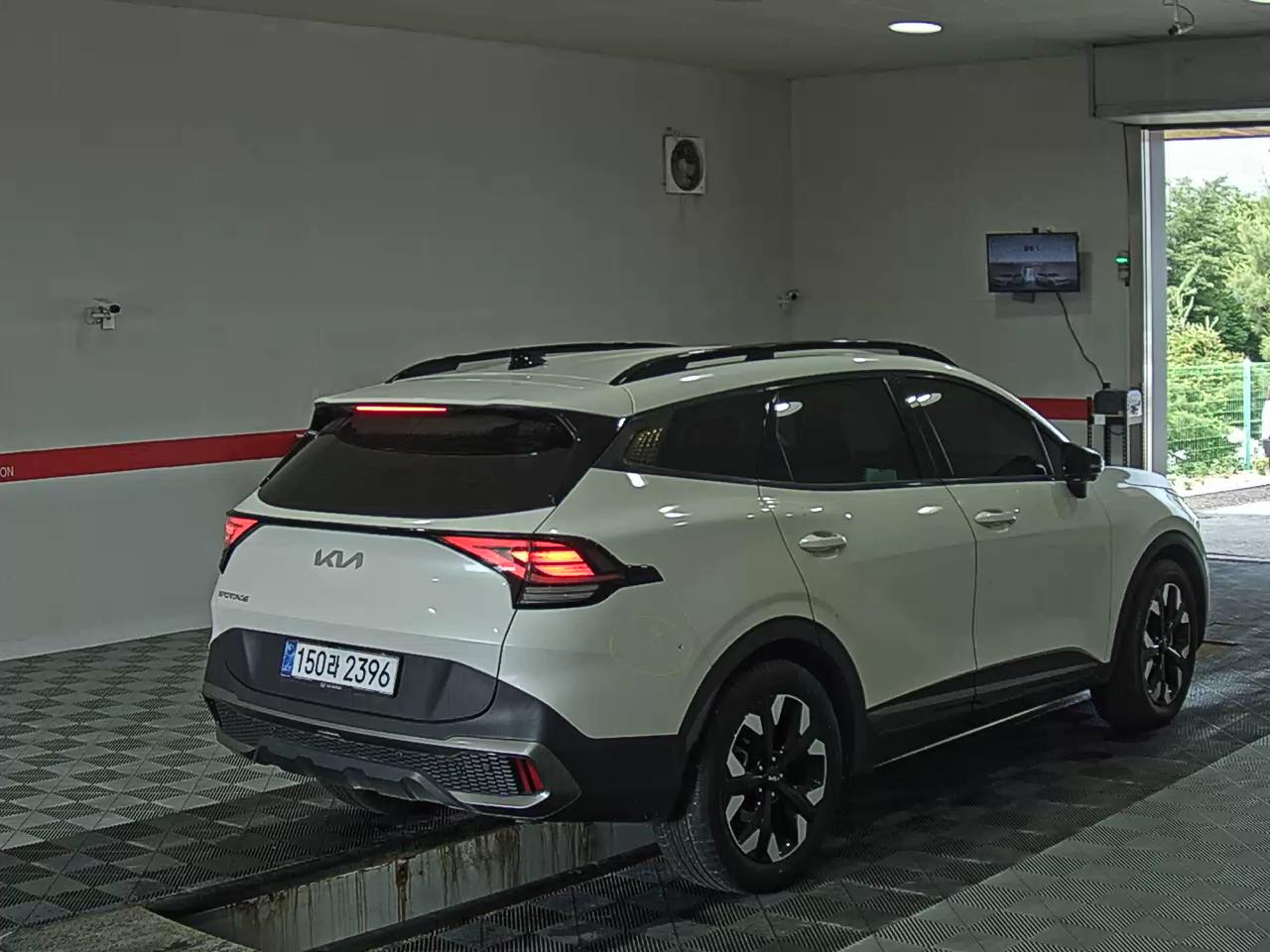 2022 - kia sportage