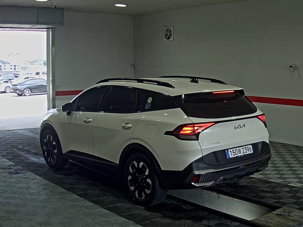 2022 - kia sportage