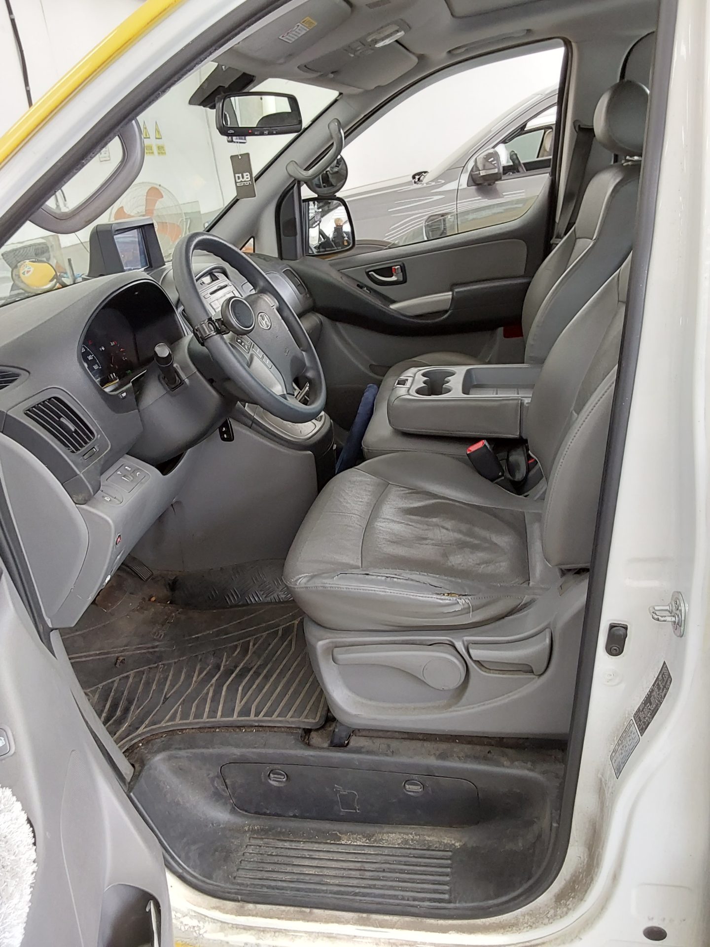 2014 - hyundai grand starex