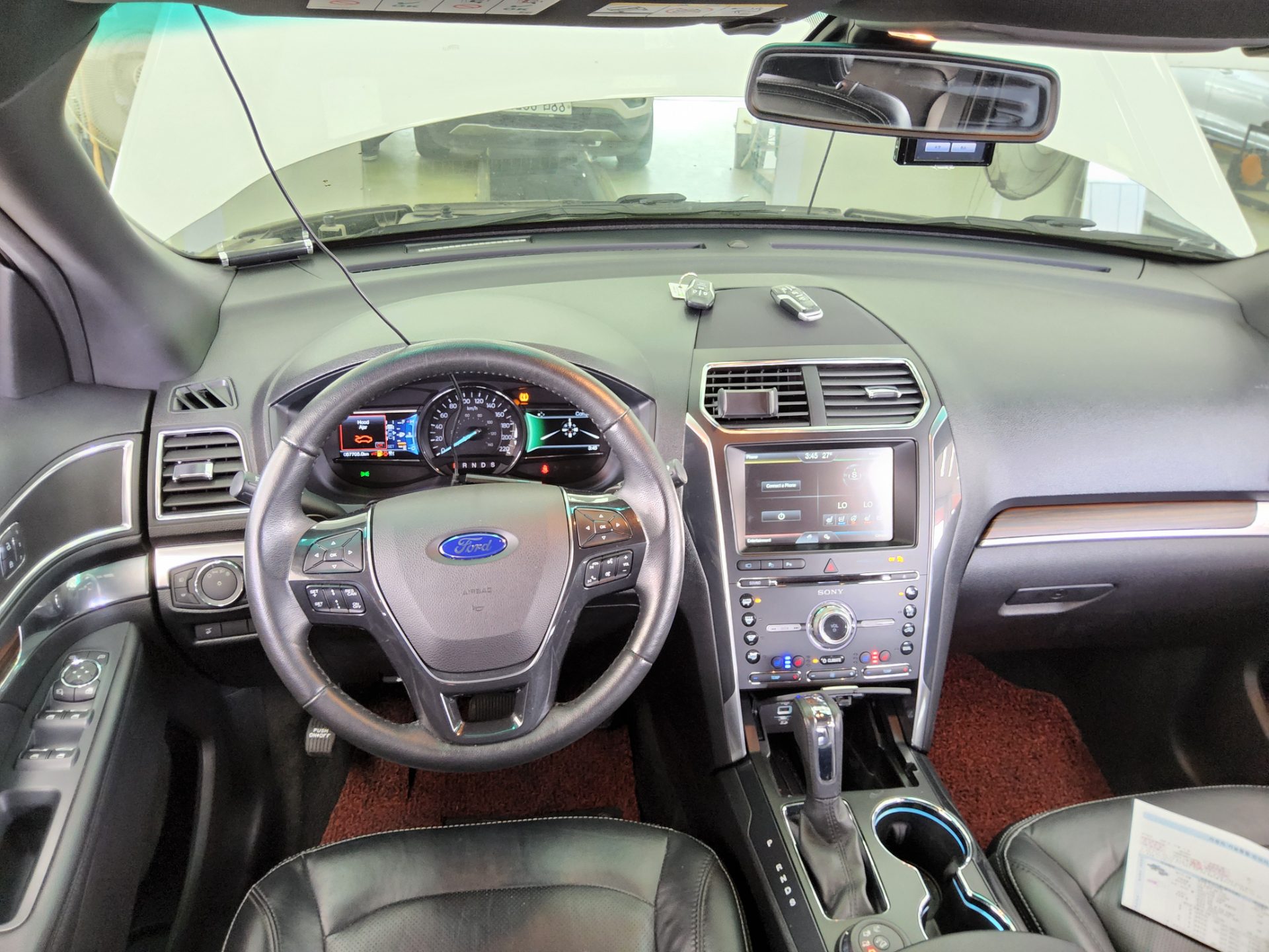 2016 - ford explorer