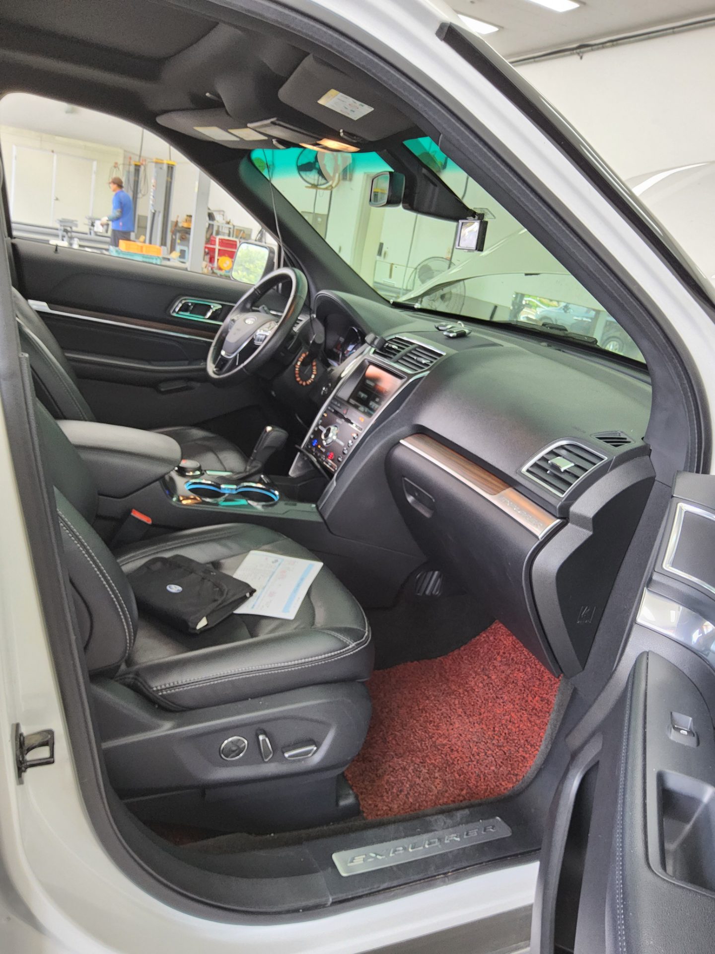 2016 - ford explorer