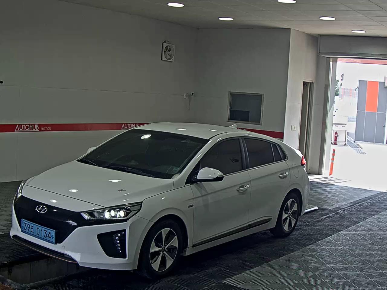 HYUNDAI IONIQ Q
