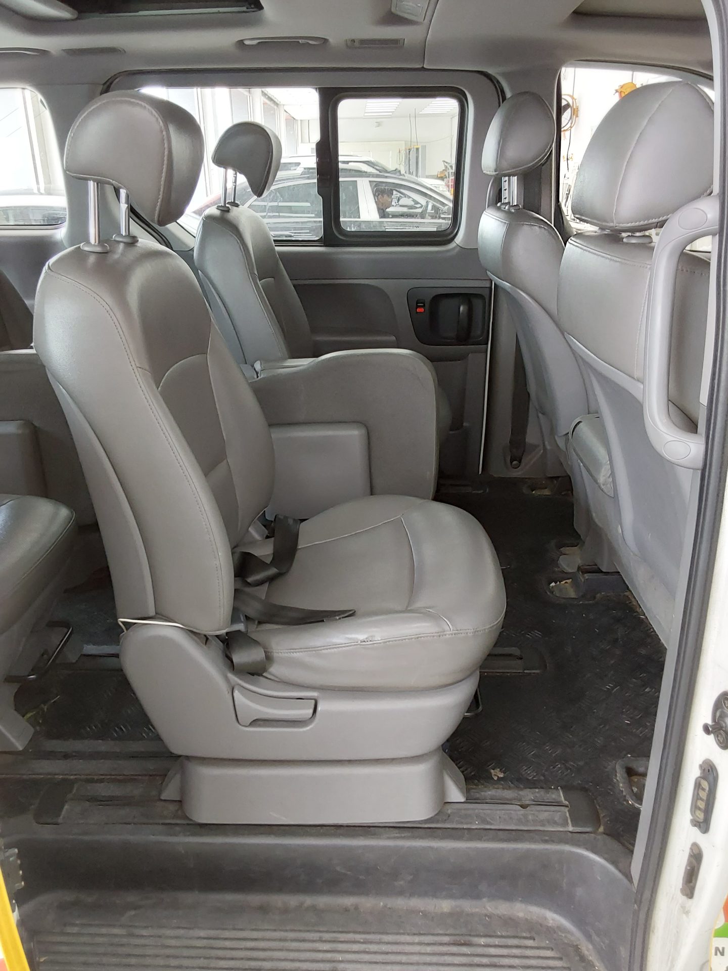 2014 - hyundai grand starex