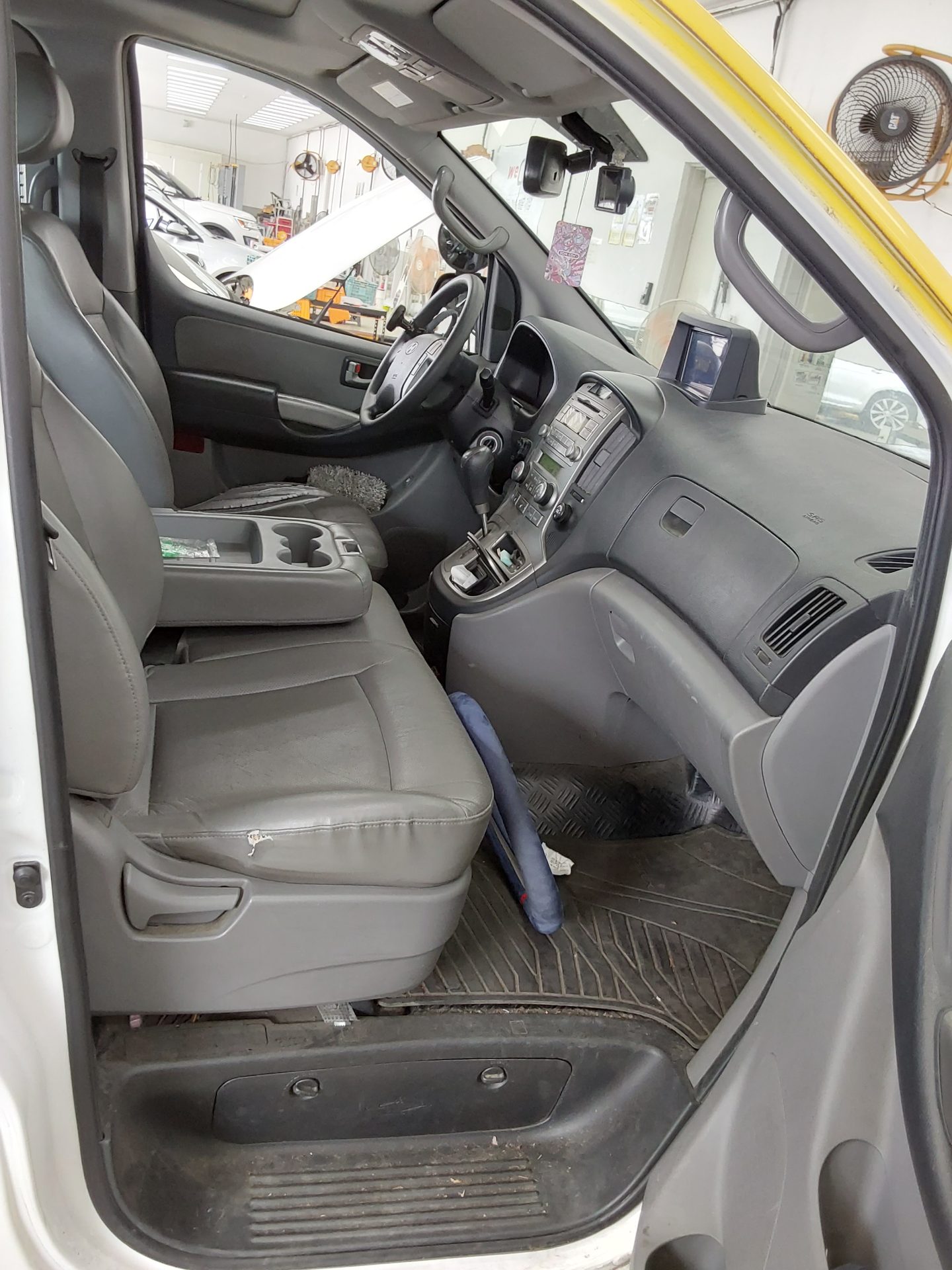 2014 - hyundai grand starex
