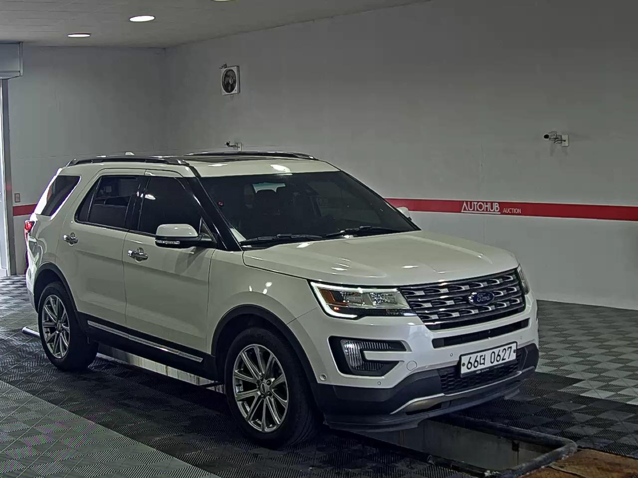 2016 - ford explorer