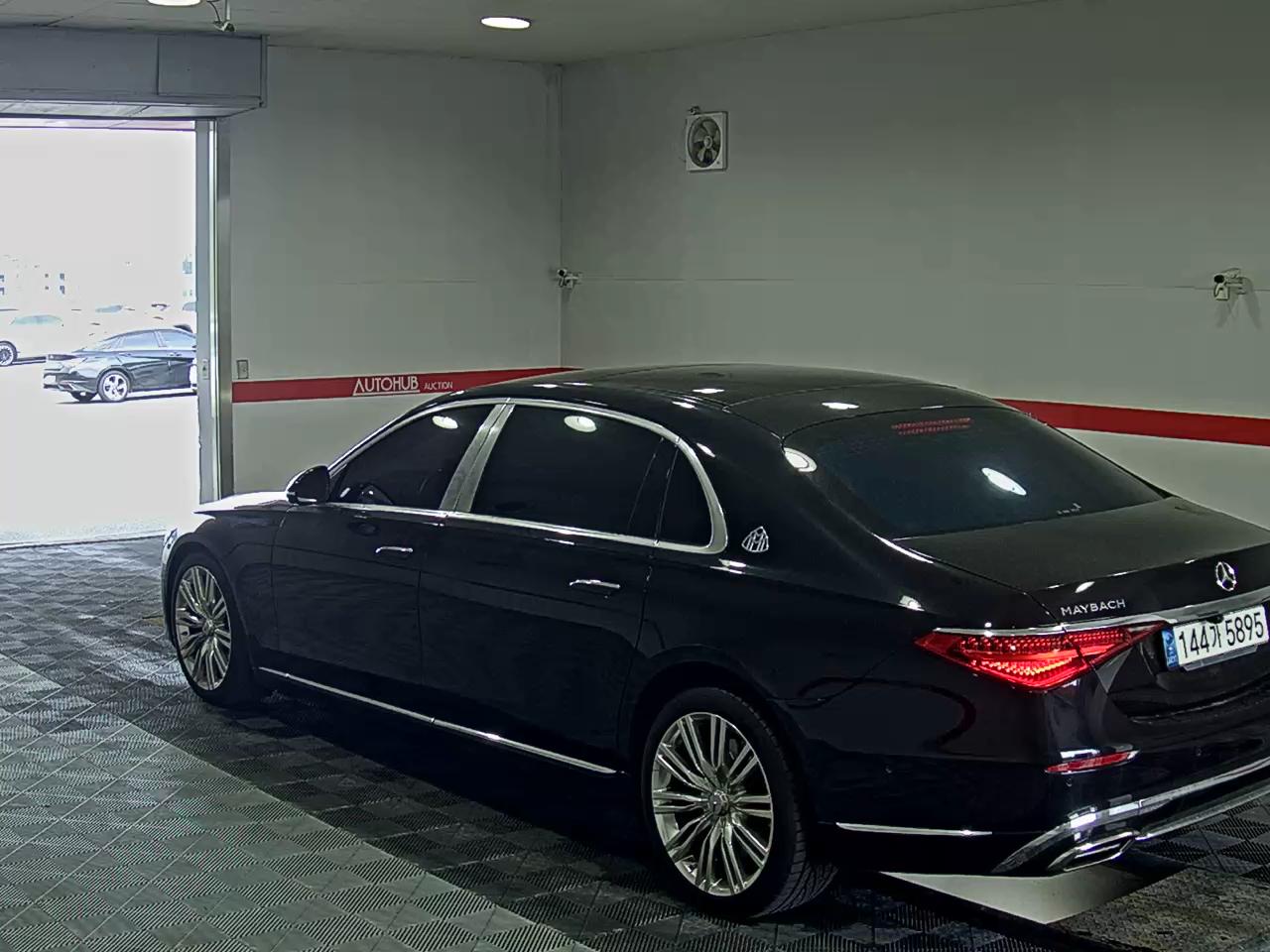 2022 - mercedes-benz s580