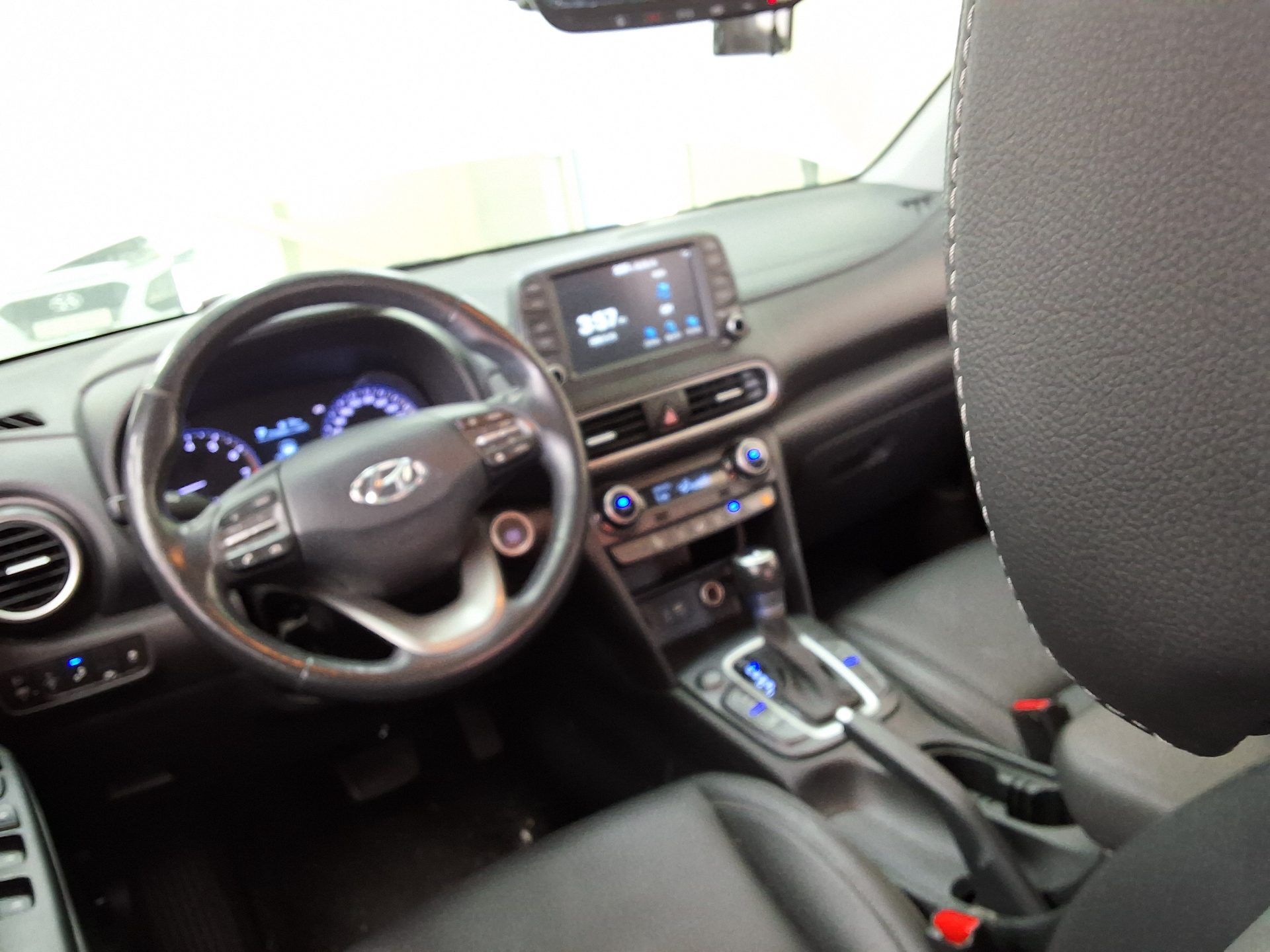2020 - hyundai kona
