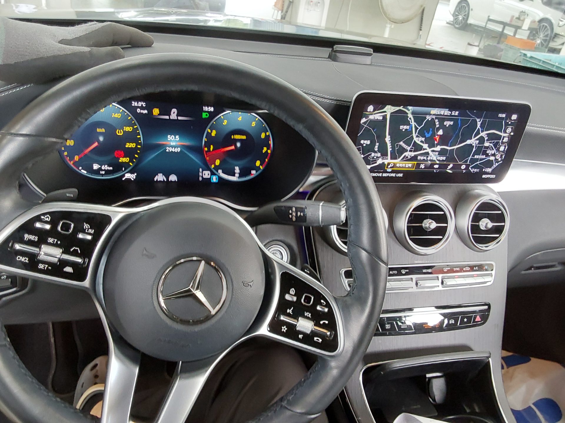 2022 - mercedes-benz glc 300