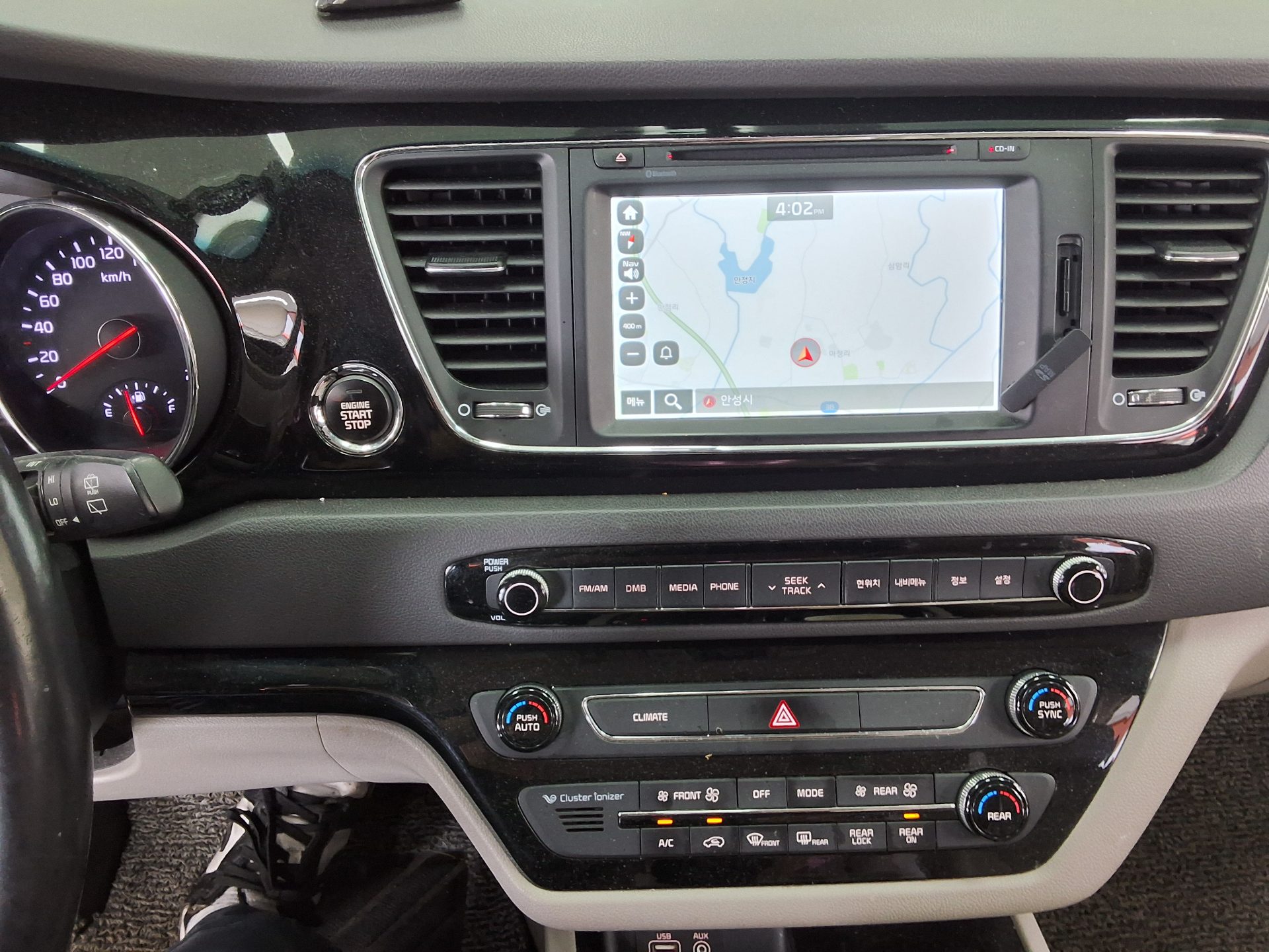 2016 - kia carnival