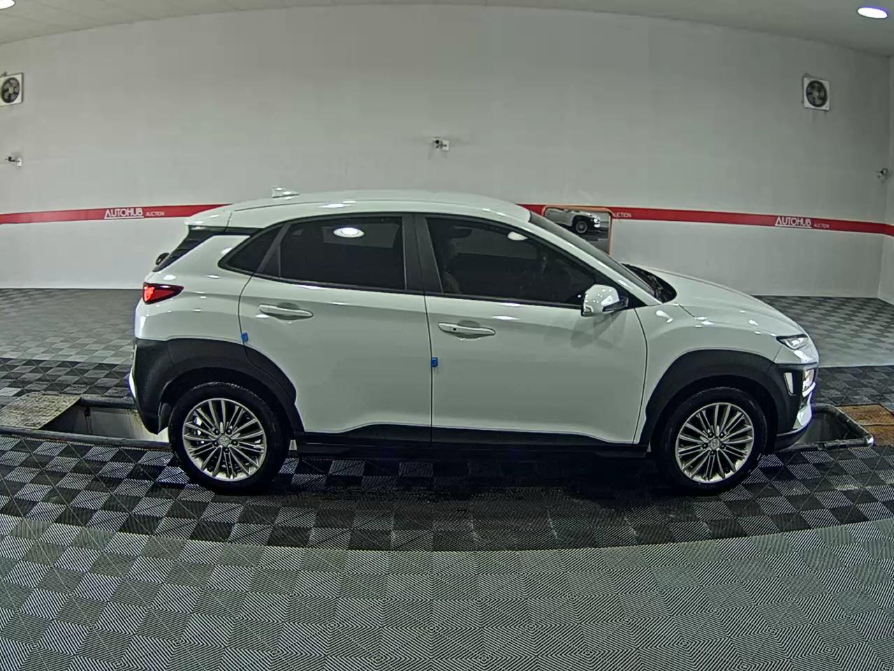 2020 - hyundai kona