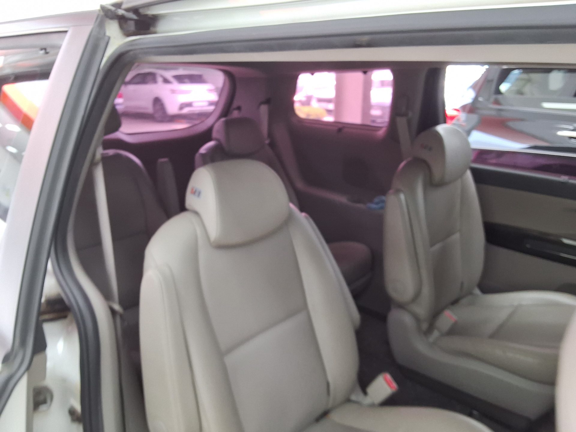 2016 - kia carnival
