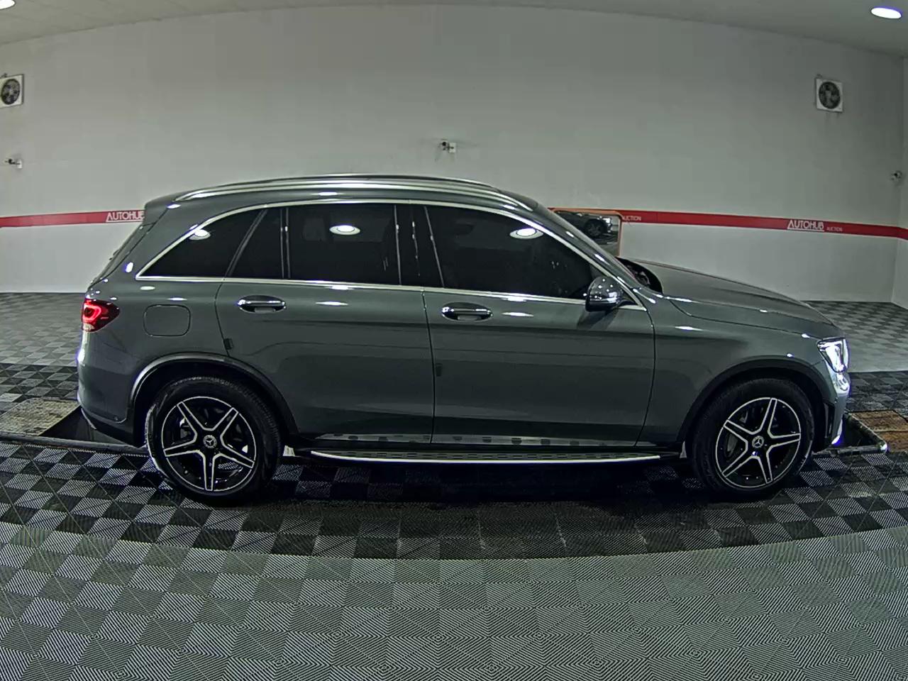 2022 - mercedes-benz glc 300