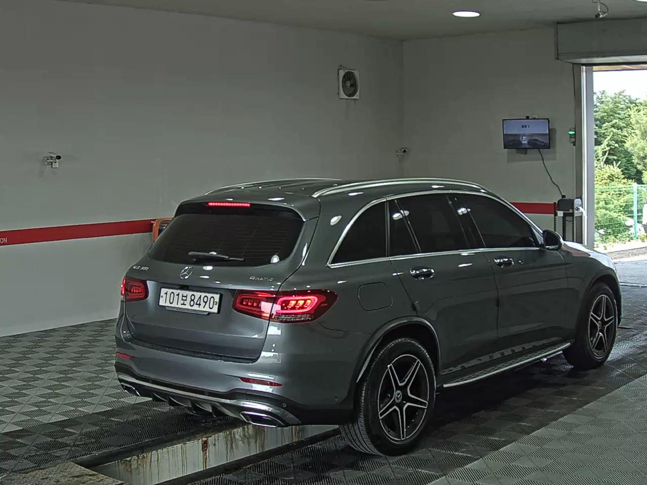 2022 - mercedes-benz glc 300