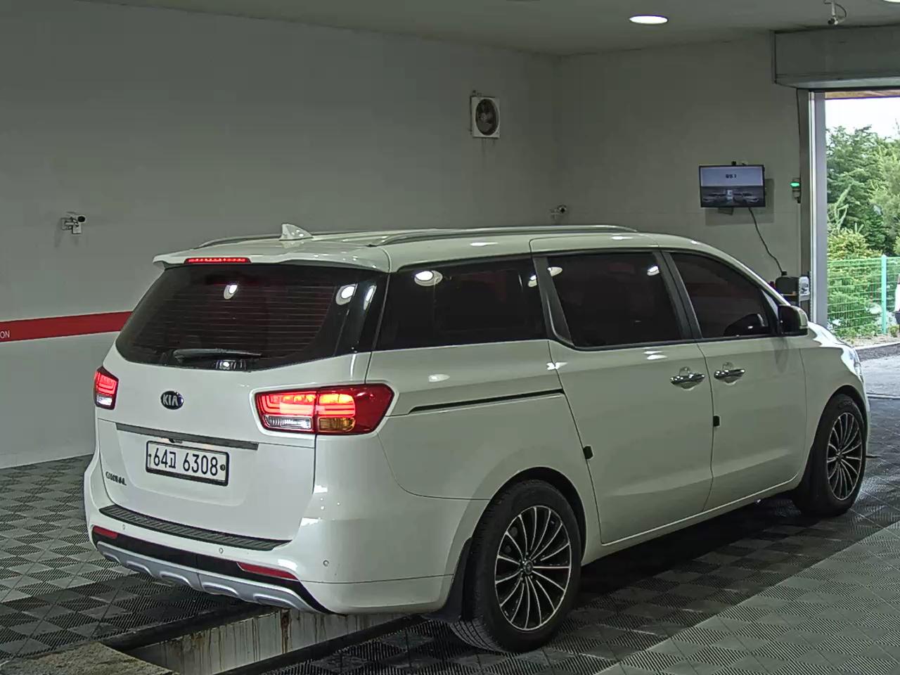 2016 - kia carnival