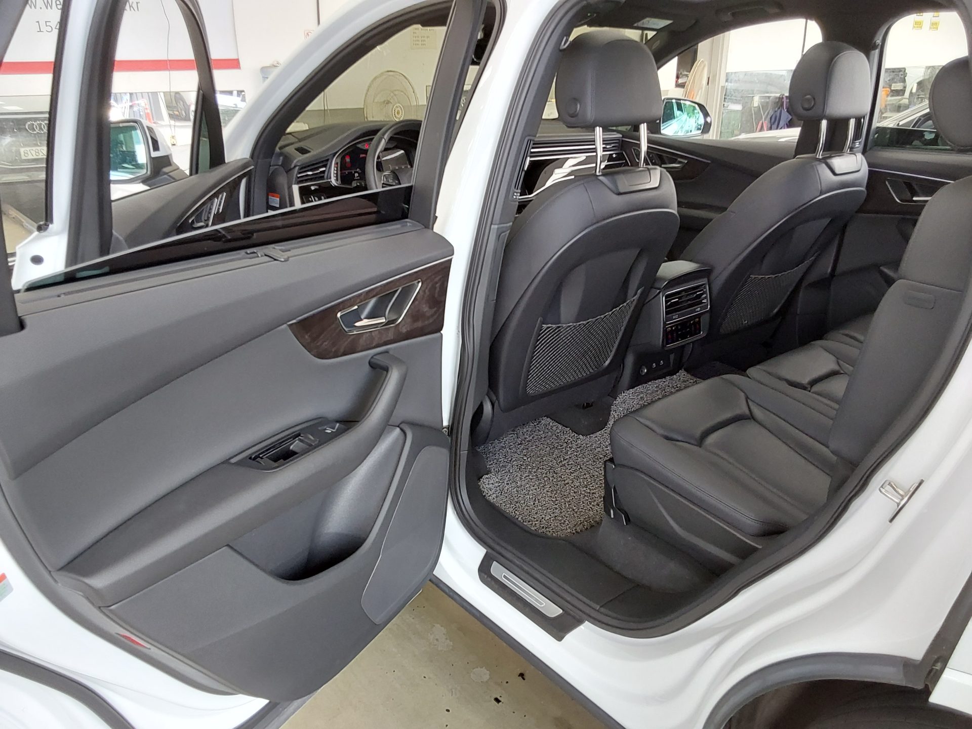 2023 - audi q7