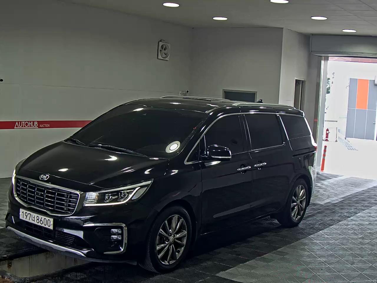 2020 - kia carnival