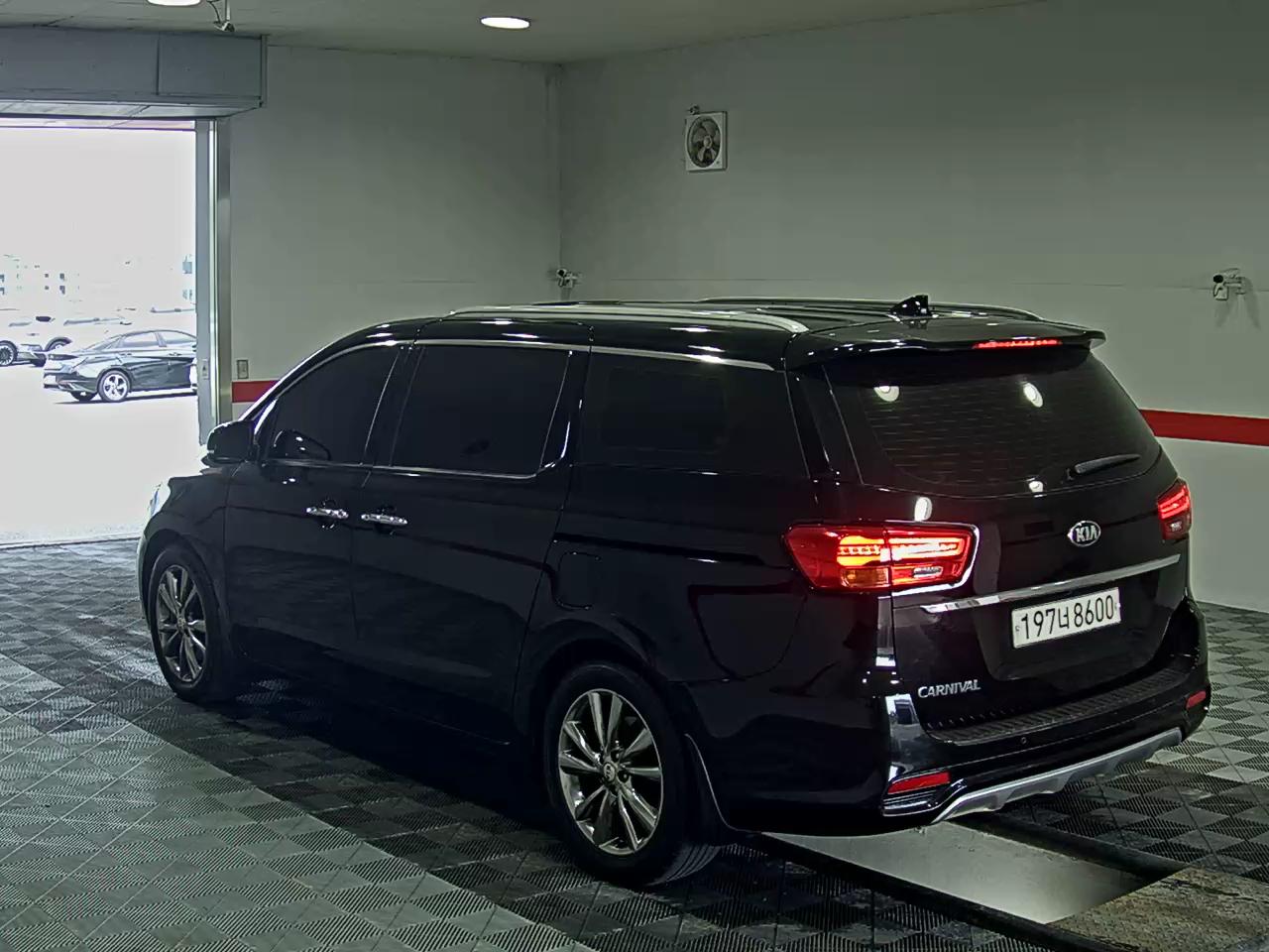 2020 - kia carnival