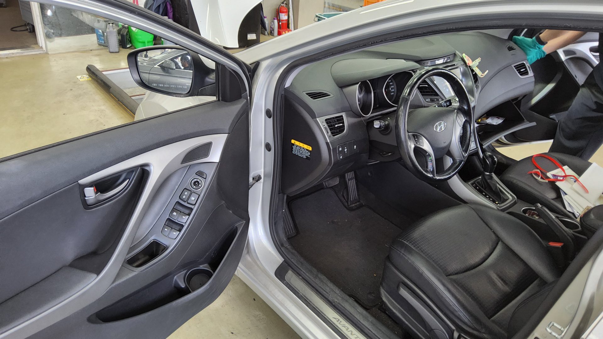 2014 - hyundai avante