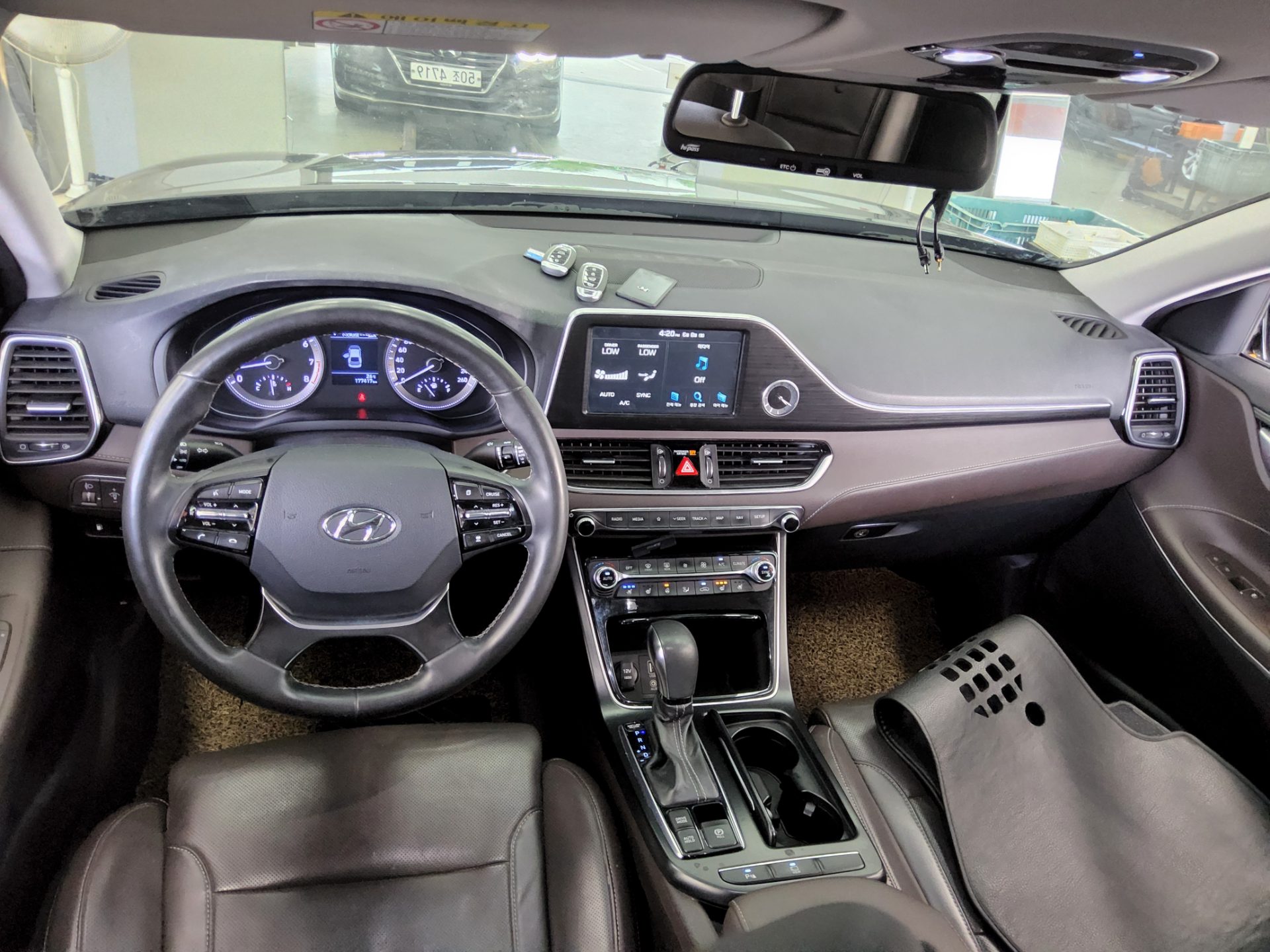 2017 - hyundai grandeur