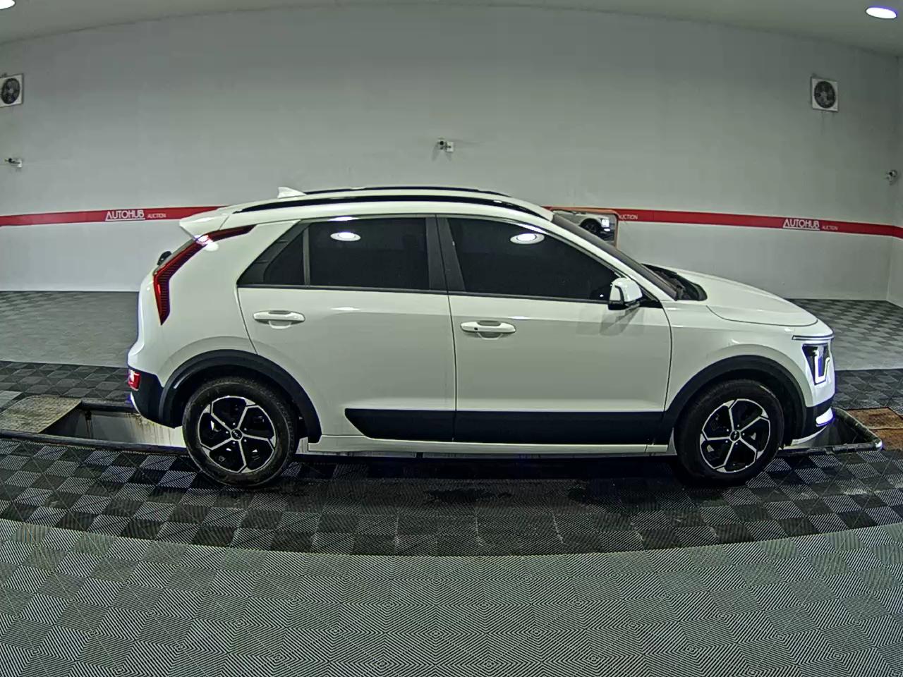 2024 - kia niro
