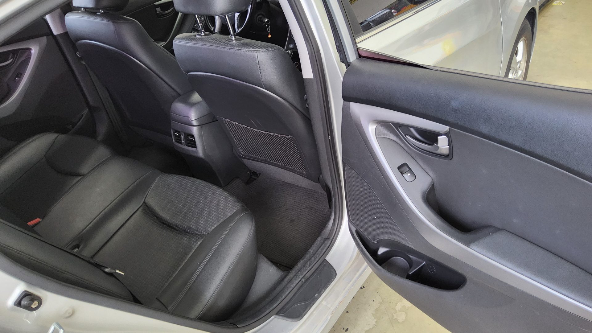 2014 - hyundai avante