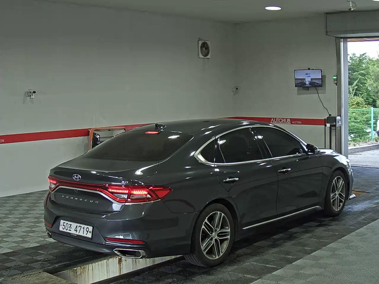 2017 - hyundai grandeur
