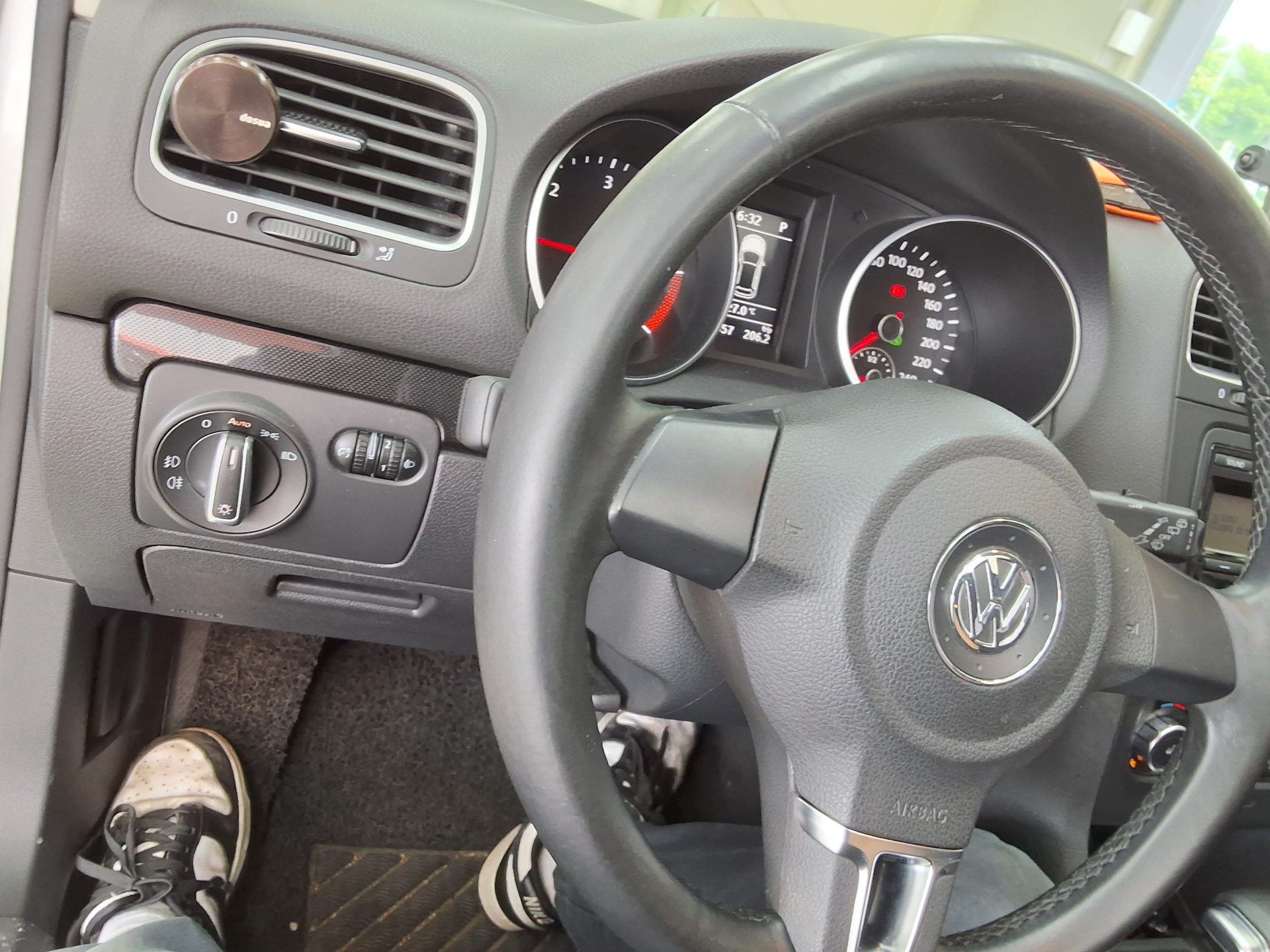 2010 - volkswagen golf