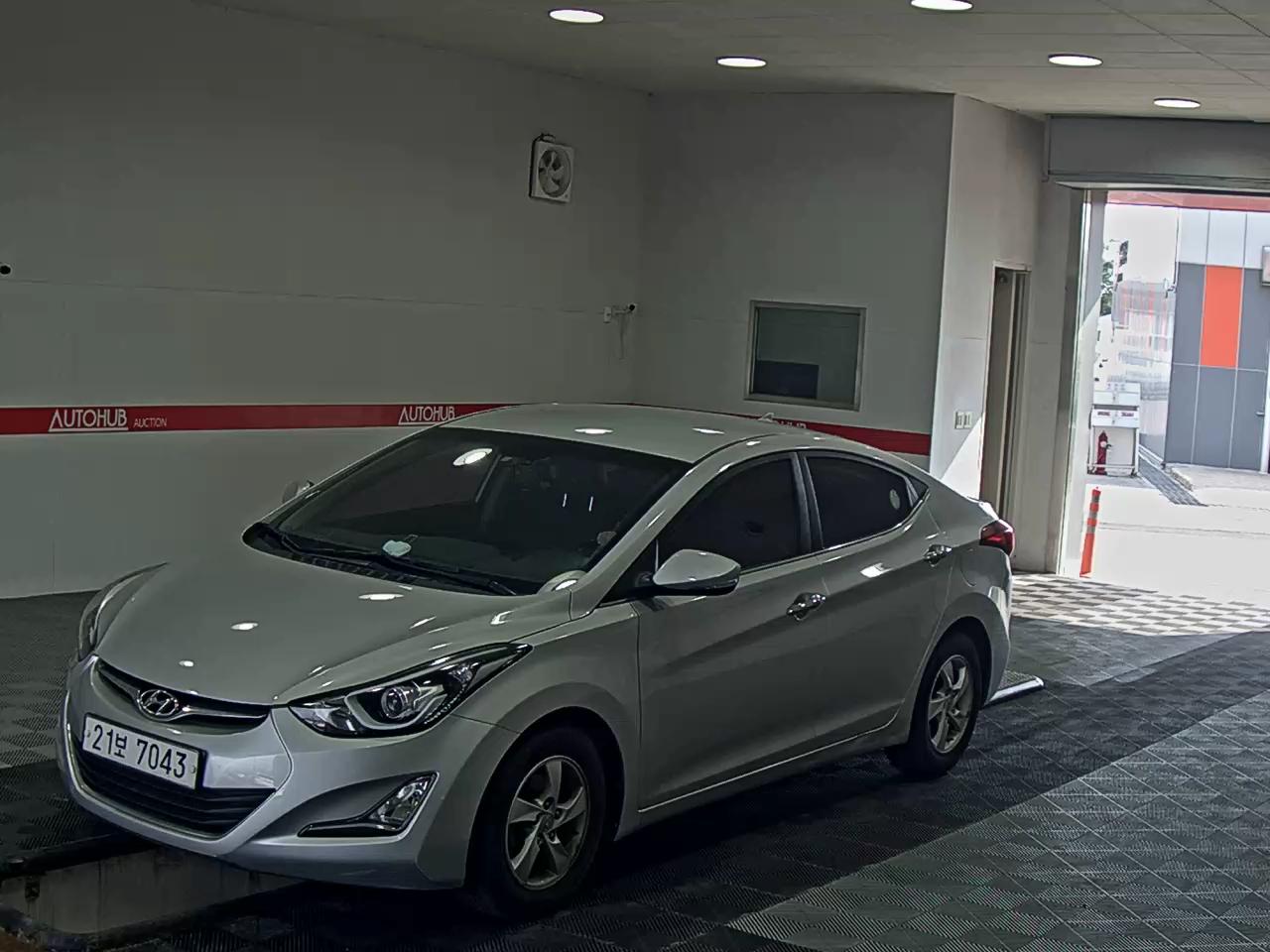 2014 - hyundai avante