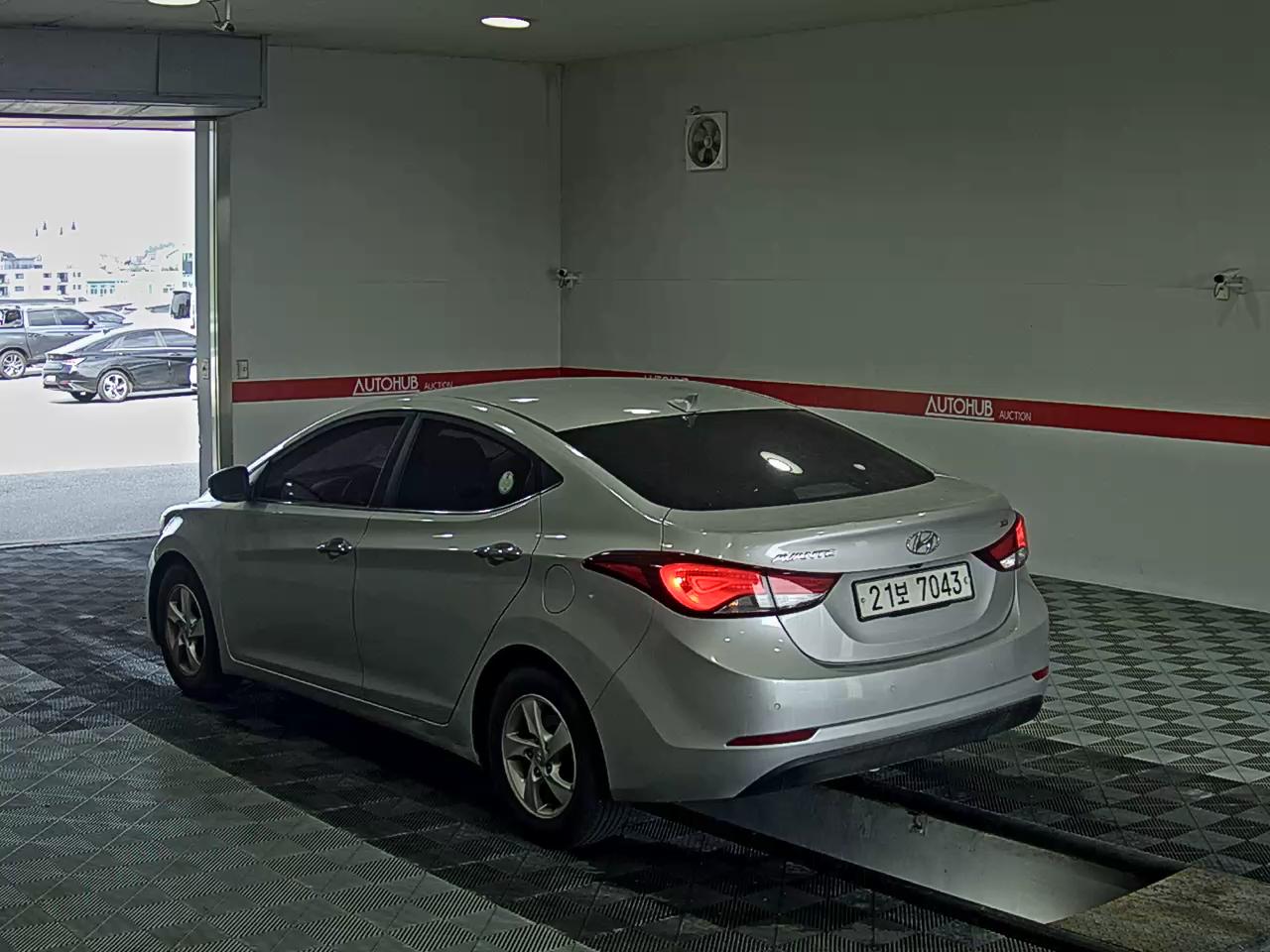 2014 - hyundai avante