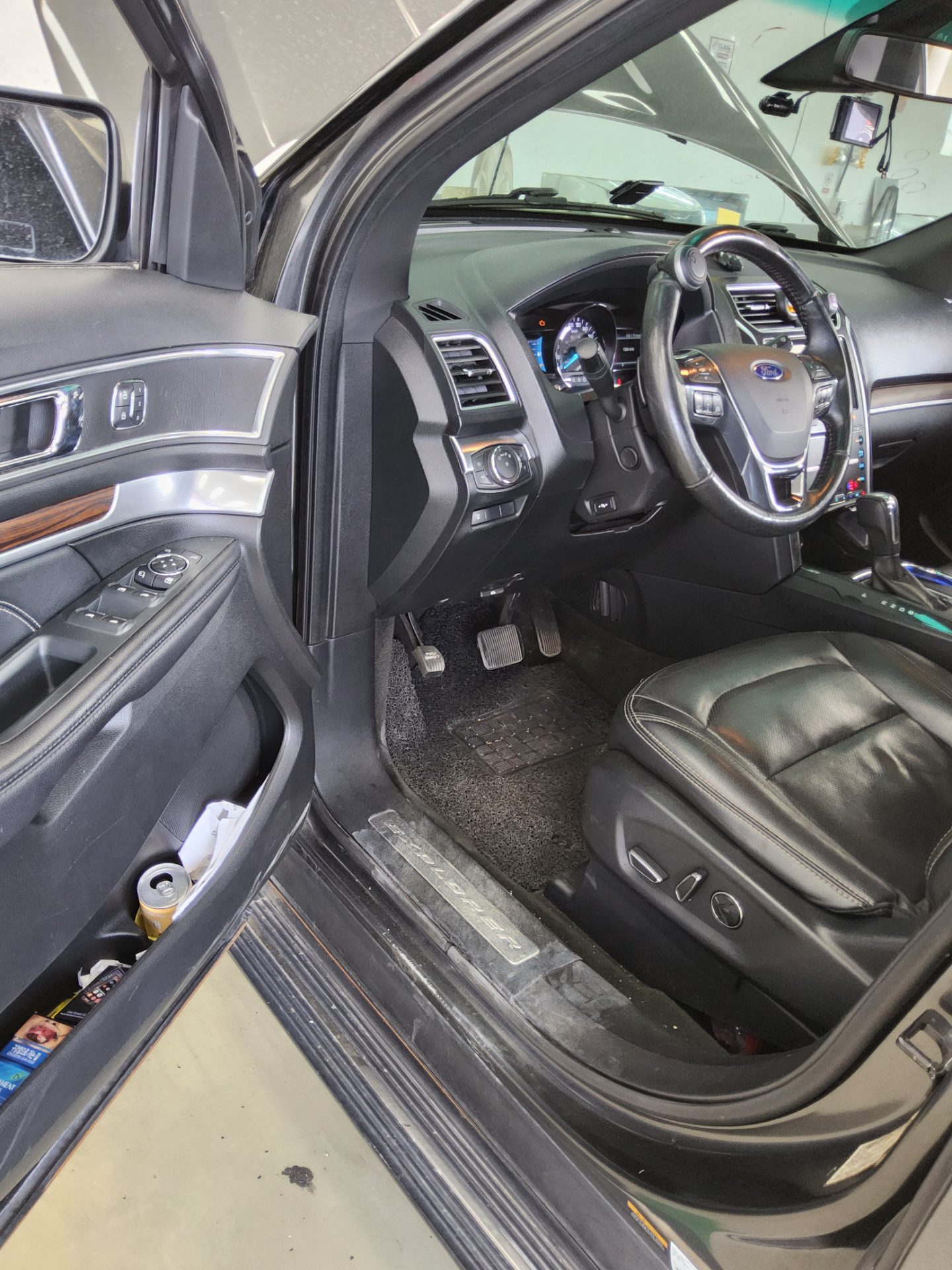 2016 - ford explorer