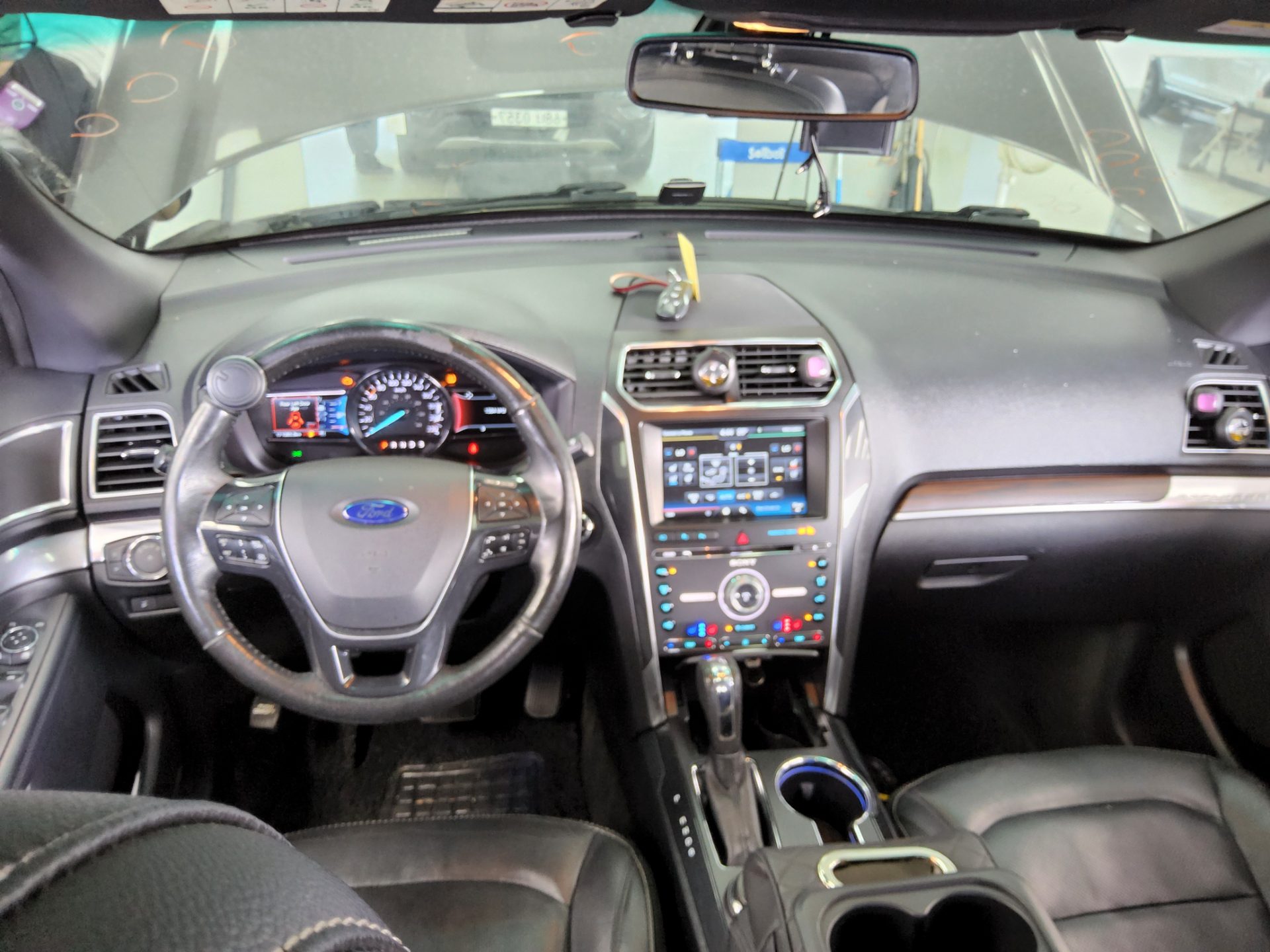 2016 - ford explorer