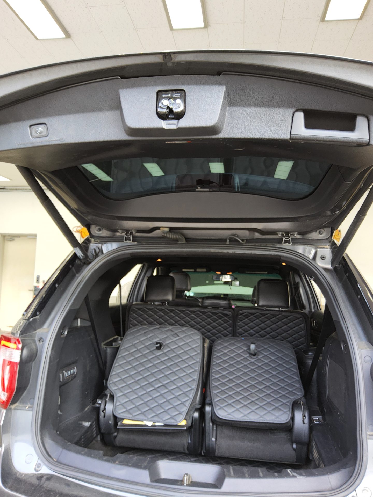 2016 - ford explorer