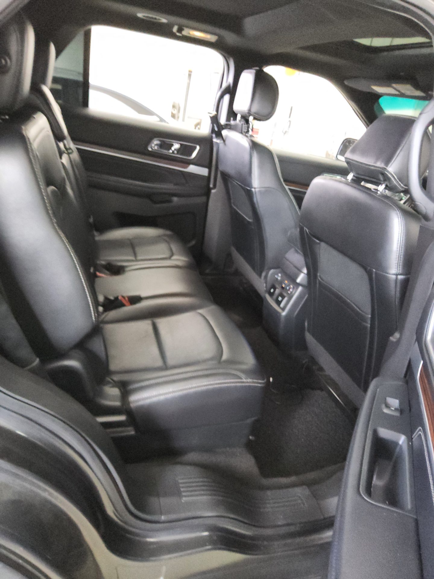 2016 - ford explorer