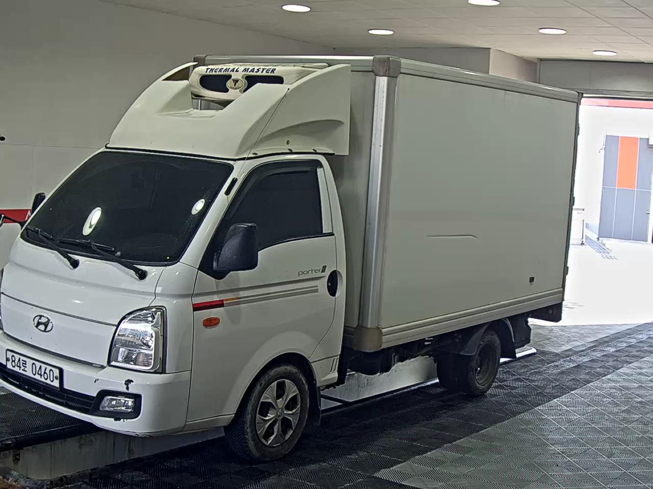 HYUNDAI PORTER II STANDARD CAB EXTRA WHEELBASE