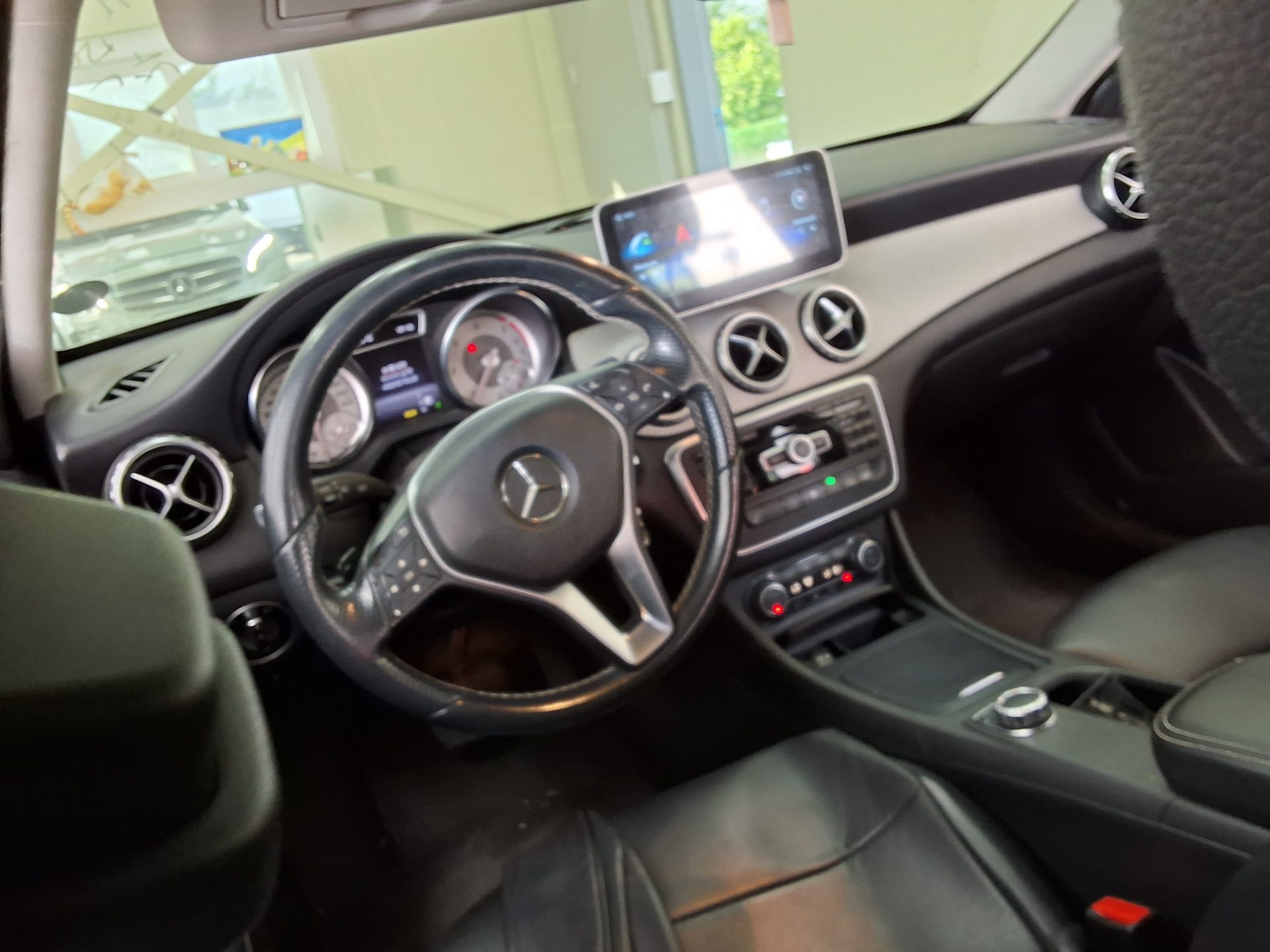 2015 - mercedes-benz 200