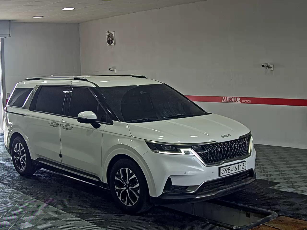 2023 - kia carnival