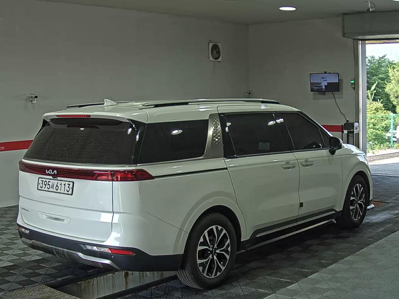 2023 - kia carnival