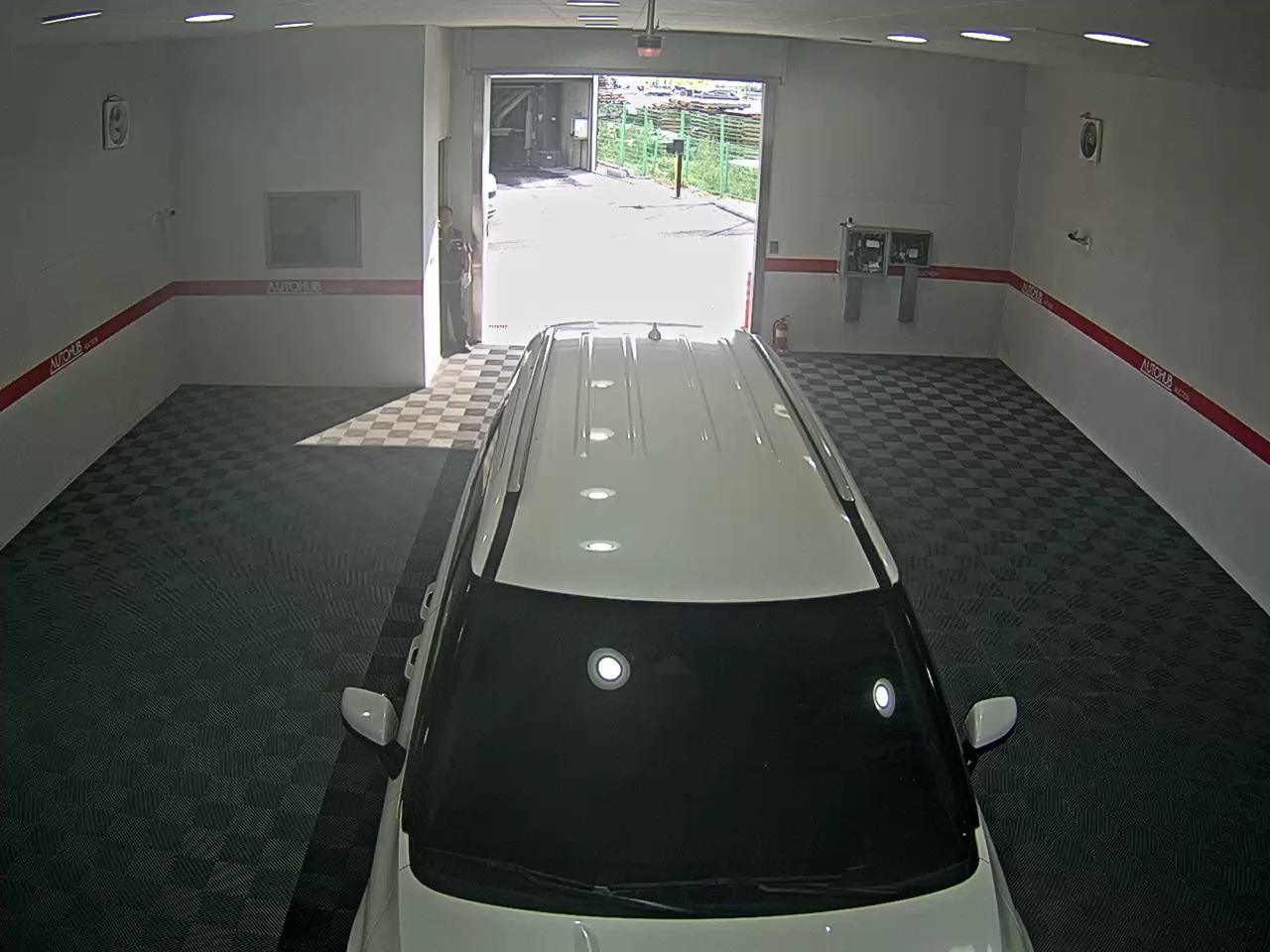 2023 - kia carnival