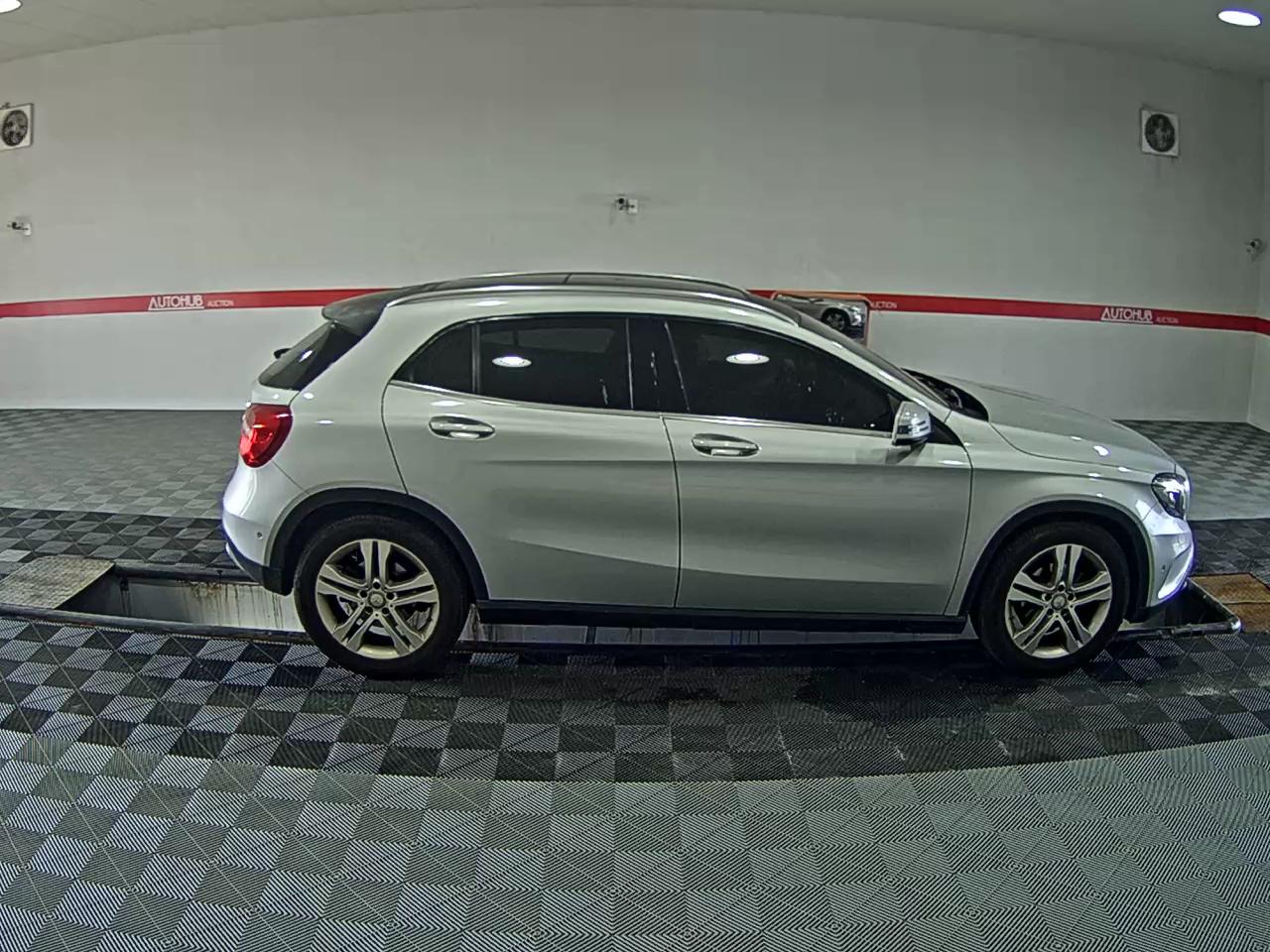 2015 - mercedes-benz 200