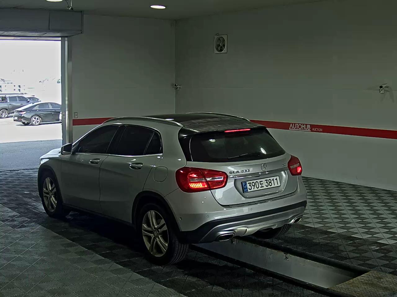2015 - mercedes-benz 200