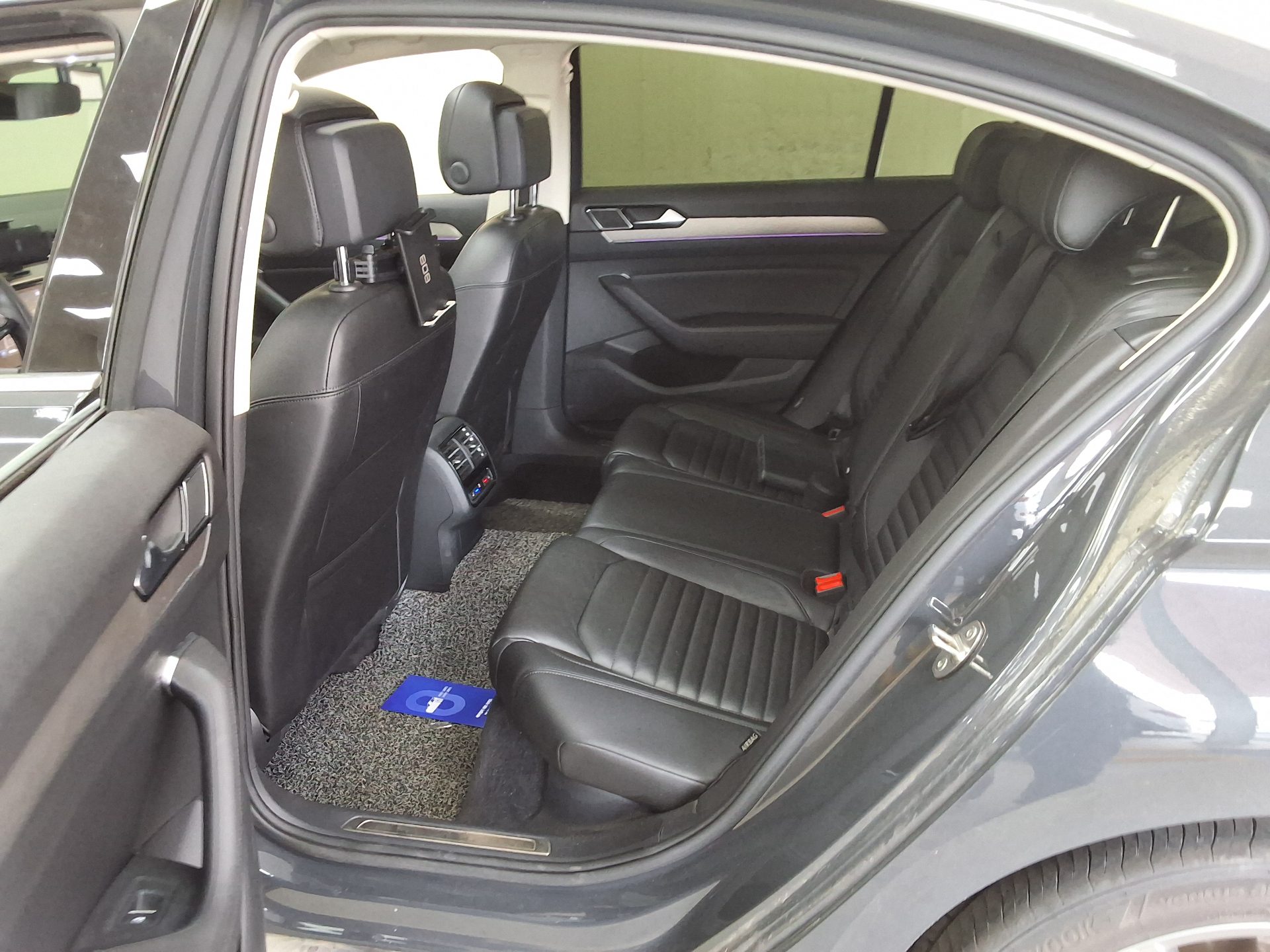 2018 - volkswagen passat