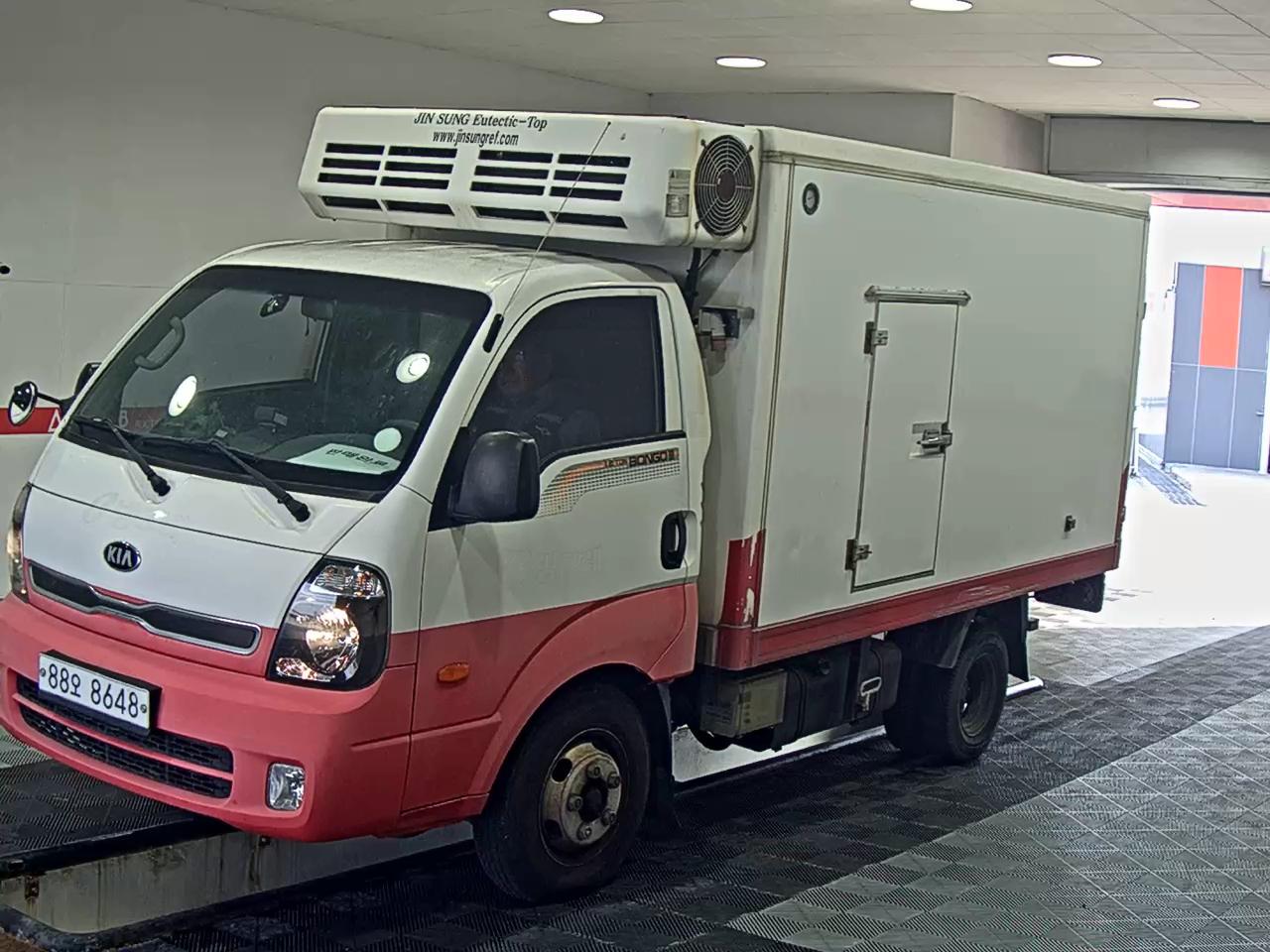 2016 - kia bongo